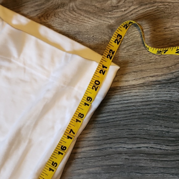 Nike Women's High-waisted Active set with crop top-Medium - Picture 8 of 11